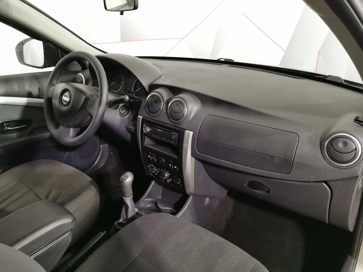 Nissan Almera 1.6 MT (102 л.с.) Бежевый в АВИЛОН. Слайд №12