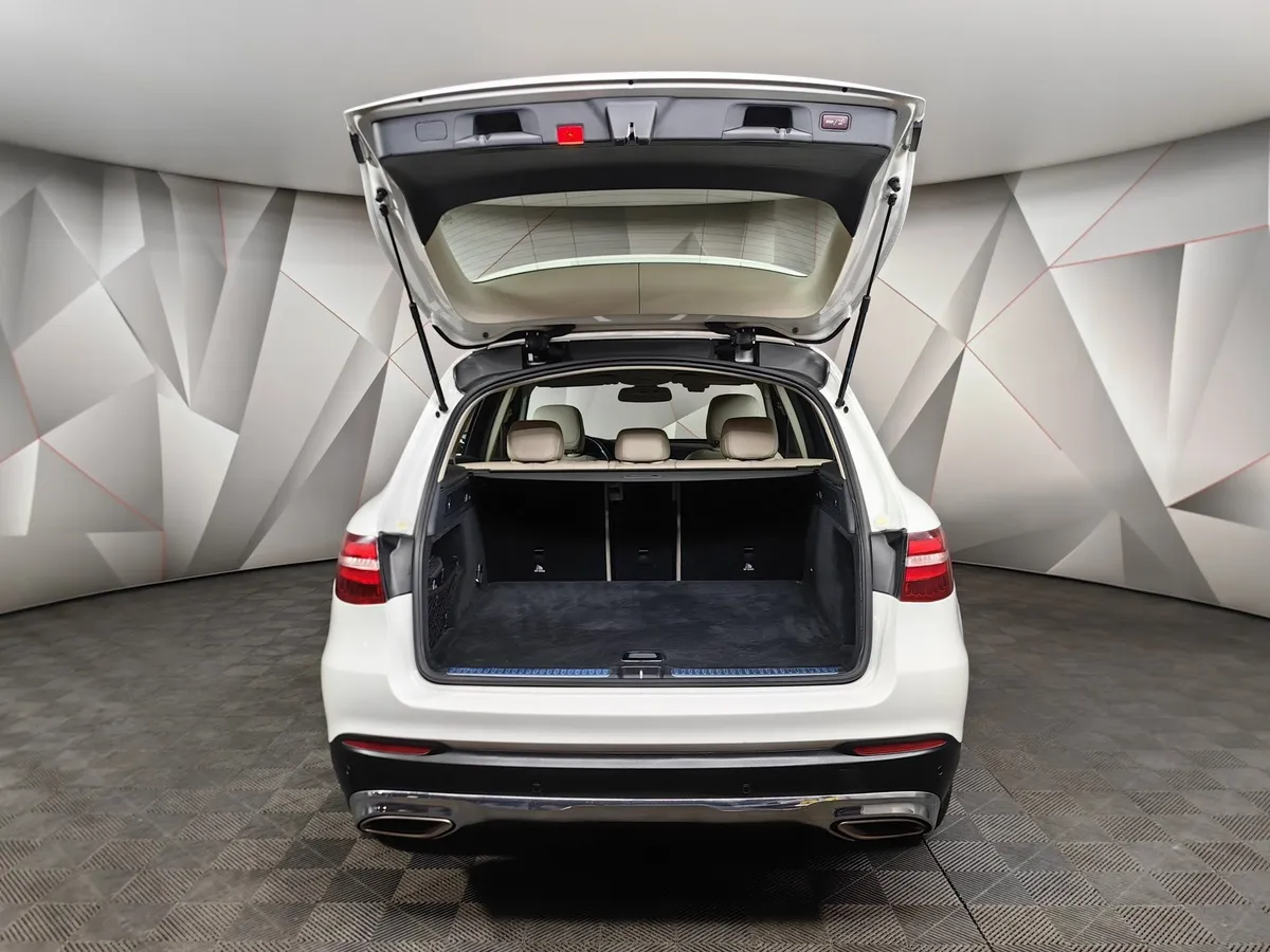 Mercedes-Benz GLC 250 9G-TRONIC 4MATIC (211 л.с.) Premium Белый в АВИЛОН. Слайд №12