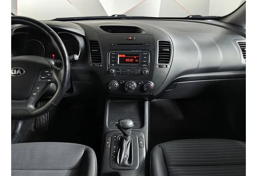 Kia Cerato 1.6 AT (130 л.с.) Бежевый в АВИЛОН. Слайд №15