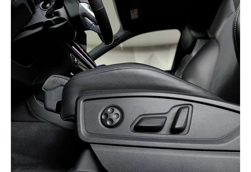 Audi Q5 2.0 TFSI S tronic quattro (249 л.с.) Sport Синий в АВИЛОН. Слайд №23