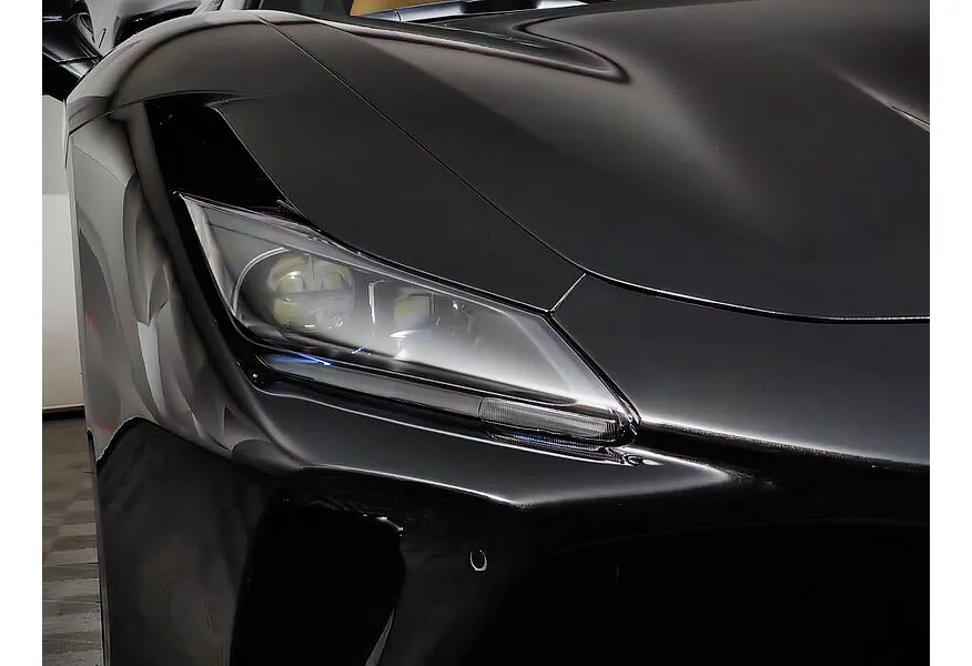 Ferrari F8 Spider 3.9 AMT (720 л.с.) Черный в АВИЛОН. Слайд №10