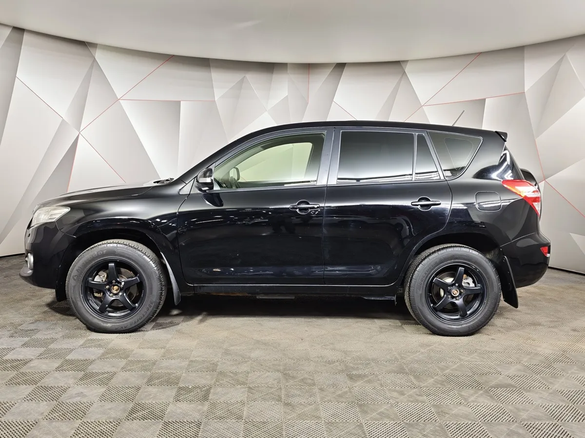 Toyota RAV4 2.0 AT AWD (150 л.с.) Черный в АВИЛОН. Слайд №5