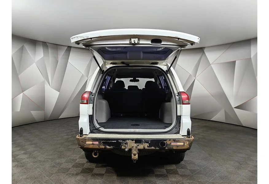 Mitsubishi Pajero Sport 2.5 DI-D AT AWD (178 л.с.) Белый в АВИЛОН. Слайд №10