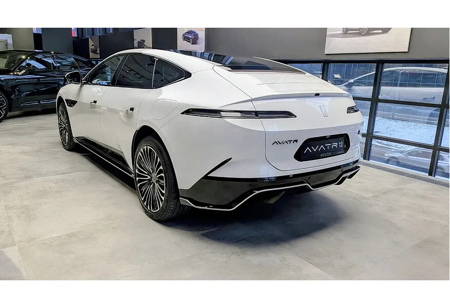 Avatr 12 AT 4WD (578 л.с.) Dual Motor Dynamic Белый в АВИЛОН. Слайд №3