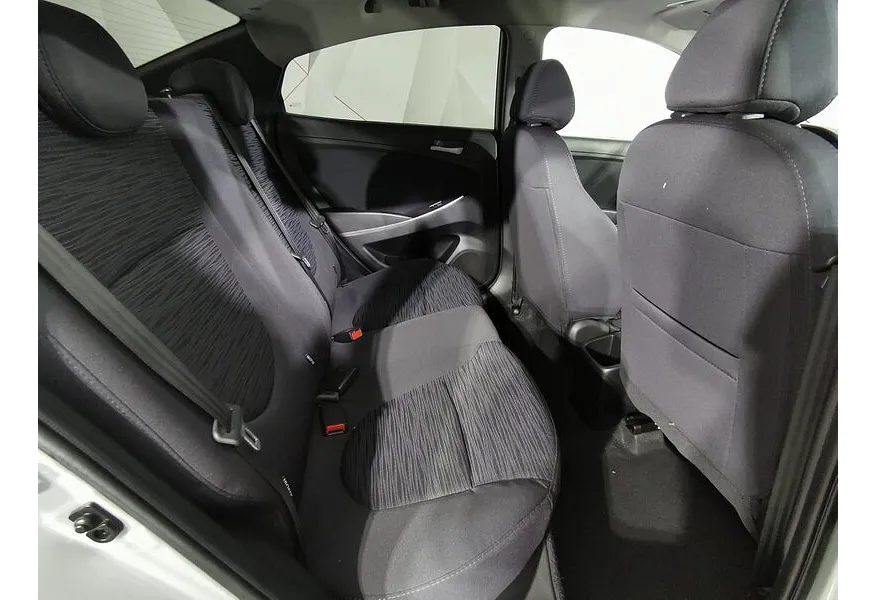 АВИЛОН - Hyundai Solaris 1.6 MT (123 л.с.) Active Plus Серебристый - slide 7