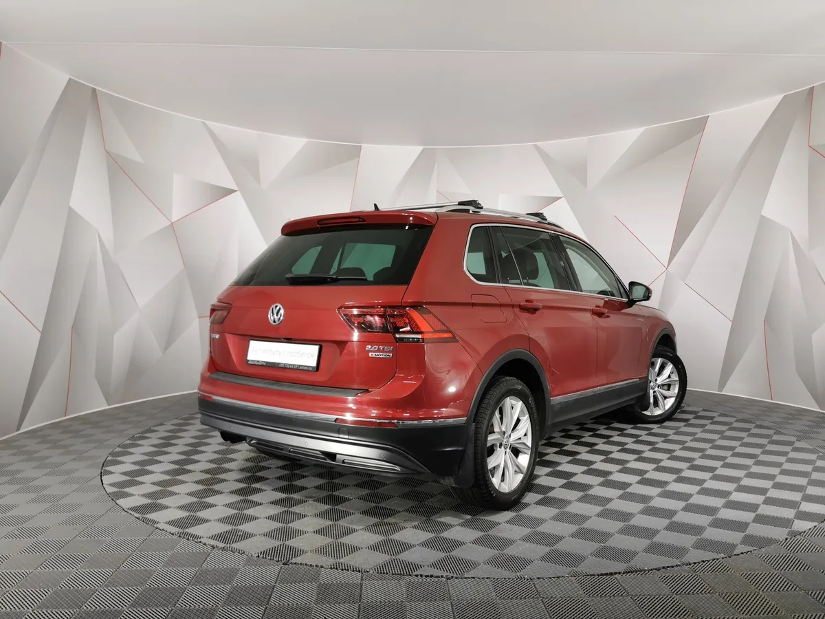 Volkswagen Tiguan 2.0 TSI 4Motion DSG (180 л.с.) Highline Красный в АВИЛОН. Слайд №2