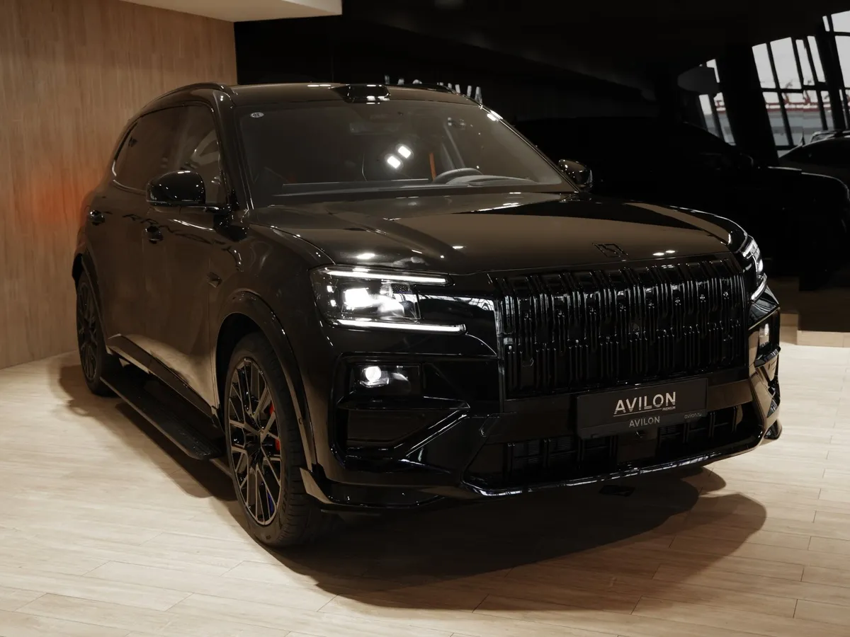 Zeekr 8X Dawn 2.0h AT 4WD (1401 л.с.) Yao Ying Черный в АВИЛОН. Слайд №2