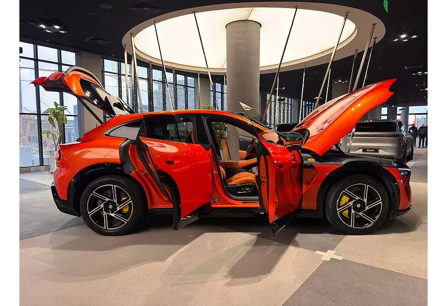 Xiaomi YU7 AT 4WD (690 л.с.) MAX Оранжевый в АВИЛОН. Слайд №22