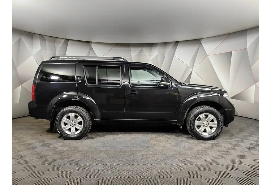 Nissan Pathfinder 2.5 dCi AT (174 л.с.) Черный в АВИЛОН. Слайд №6
