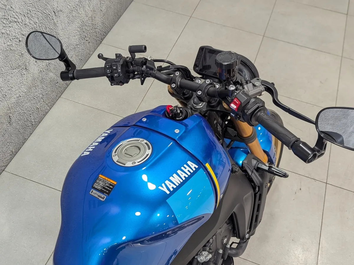 Yamaha XSR900 888 см³ (120 л.с.) (120) 888 Синий в АВИЛОН. Слайд №3
