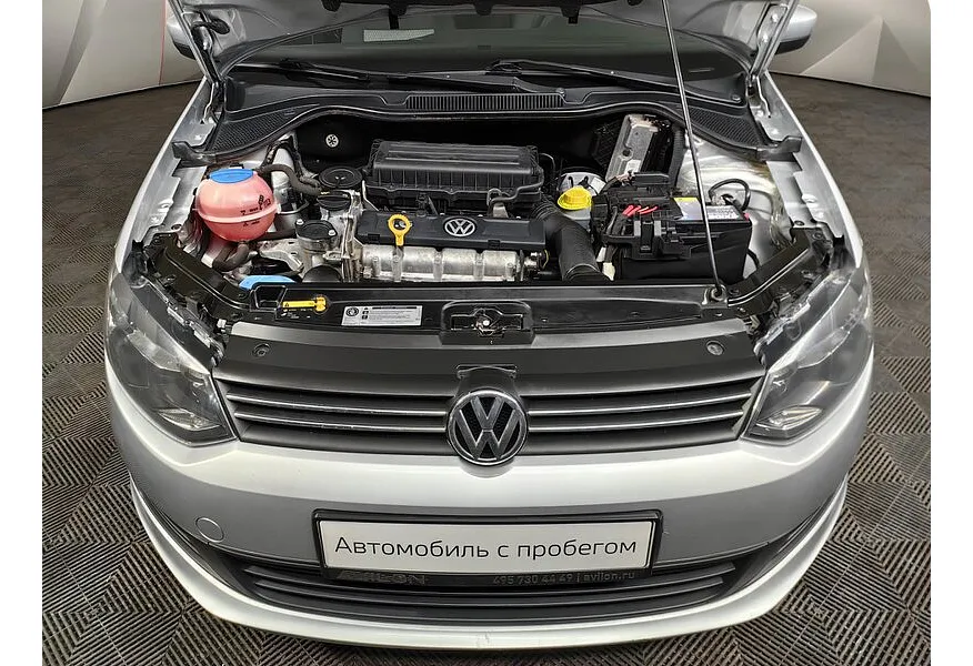 Volkswagen Polo 1.6 Tiptronic (105 л.с.) Comfortline Серебристый в АВИЛОН. Слайд №11