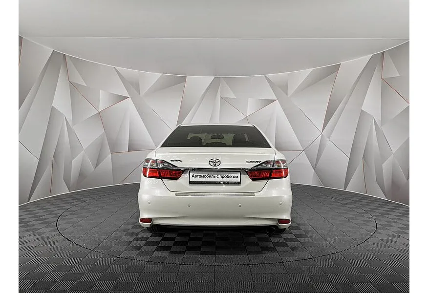 Toyota Camry 2.5 AT (181 л.с.) Белый в АВИЛОН. Слайд №8