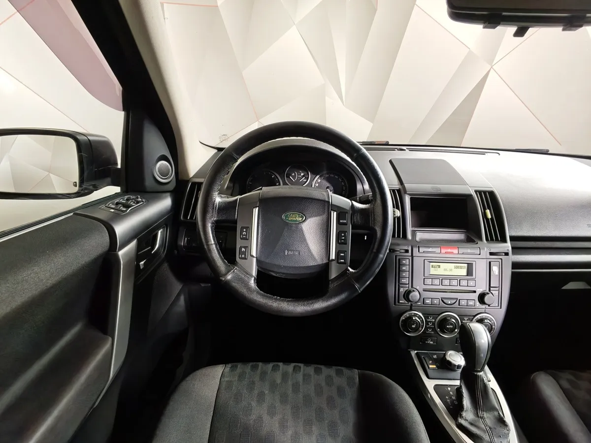 Land Rover Freelander 2.2 TD AT (160 л.с.) Красный в АВИЛОН. Слайд №20