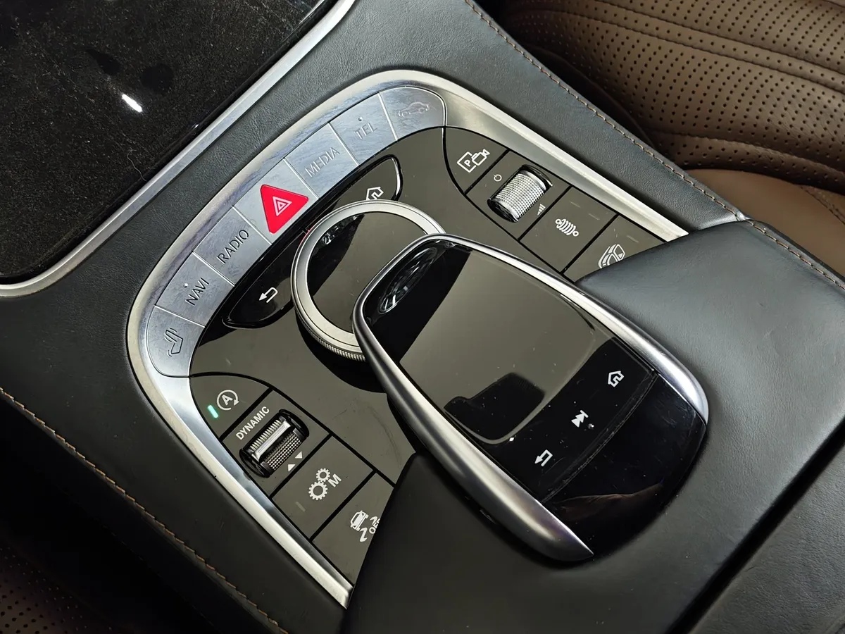 Mercedes-Benz S-Класс S 63 AMG 4Matic Speedshift Plus 7G-Tronic длинная база (585 л.с.) Черный в АВИЛОН. Слайд №22