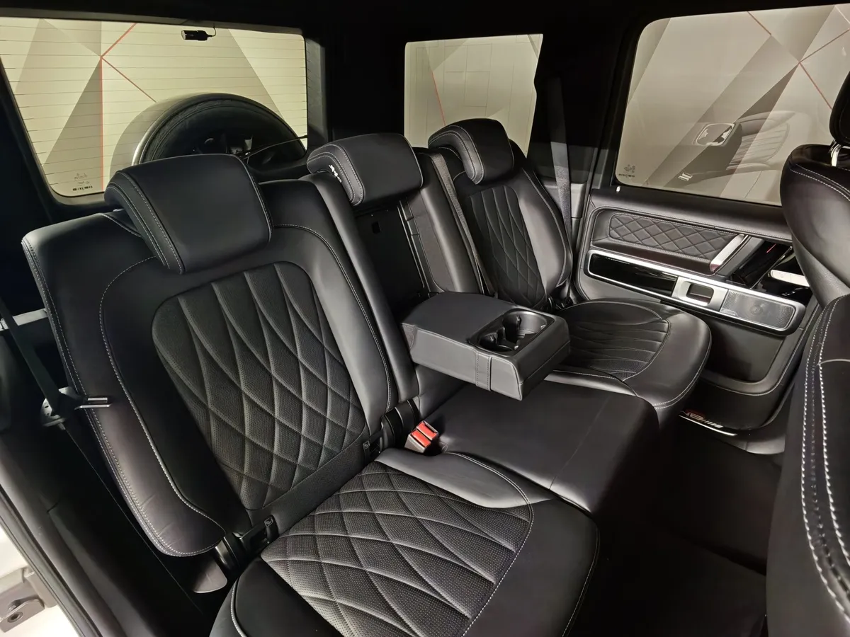 Mercedes-Benz G-Класс G 63 AMG Speedshift 4Matic (585 л.с.) Белый в АВИЛОН. Слайд №17