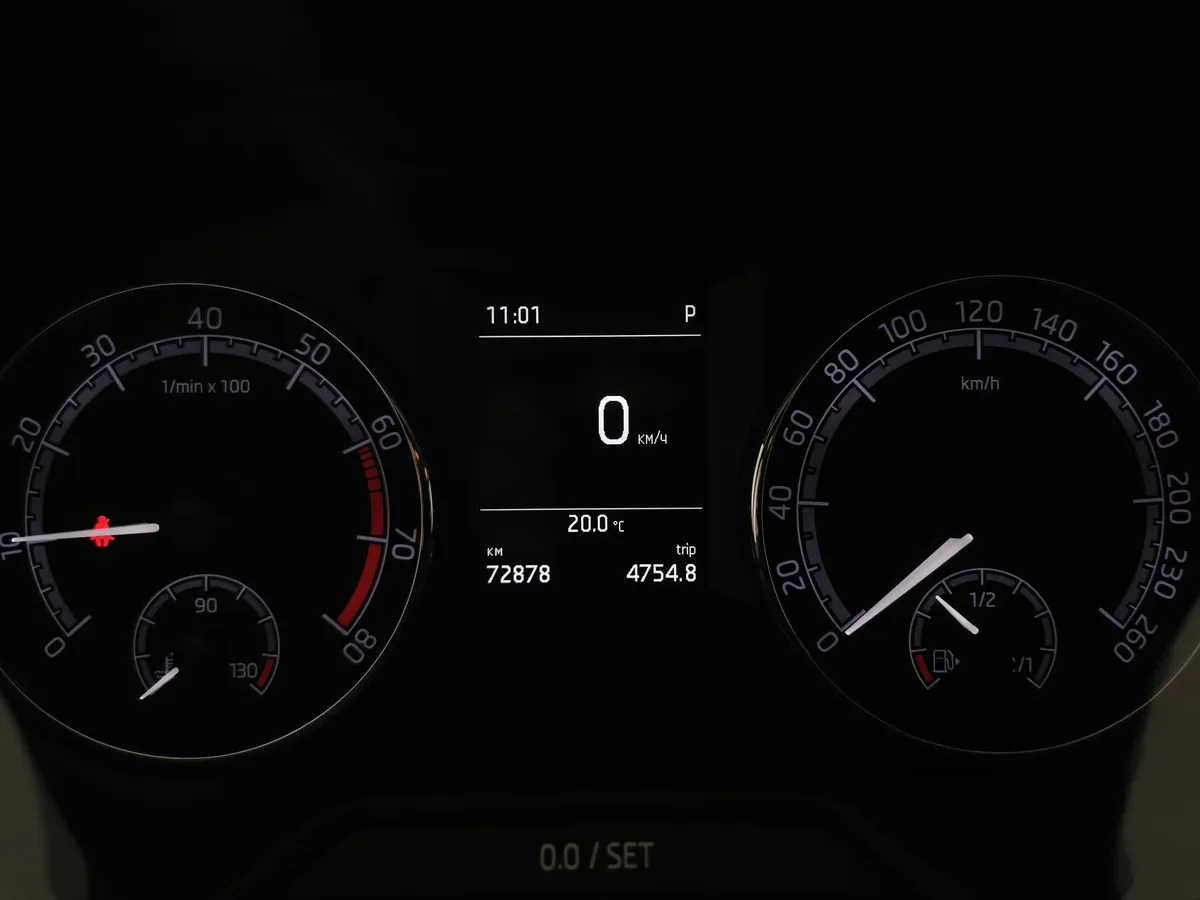 Skoda Octavia 1.6 AT (110 л.с.) Белый в АВИЛОН. Слайд №17