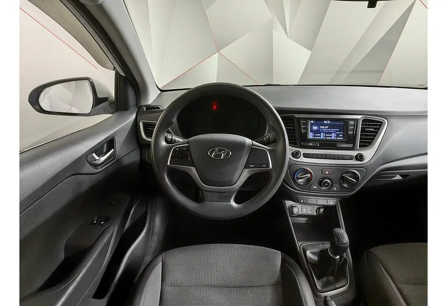 АВИЛОН - Hyundai Solaris 1.4 MT (100 л.с.) Active Plus Белый - slide 12