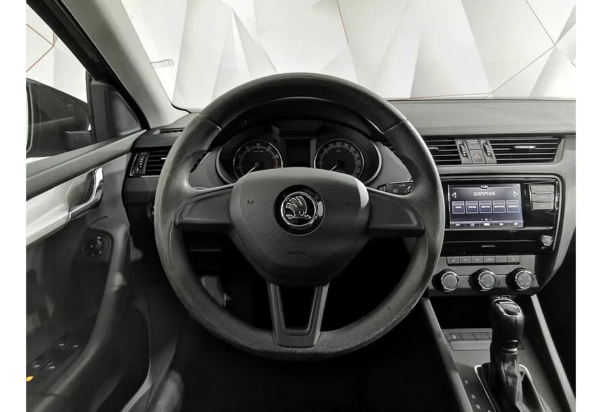 Skoda Octavia 1.6 AT (110 л.с.) Коричневый в АВИЛОН. Слайд №19