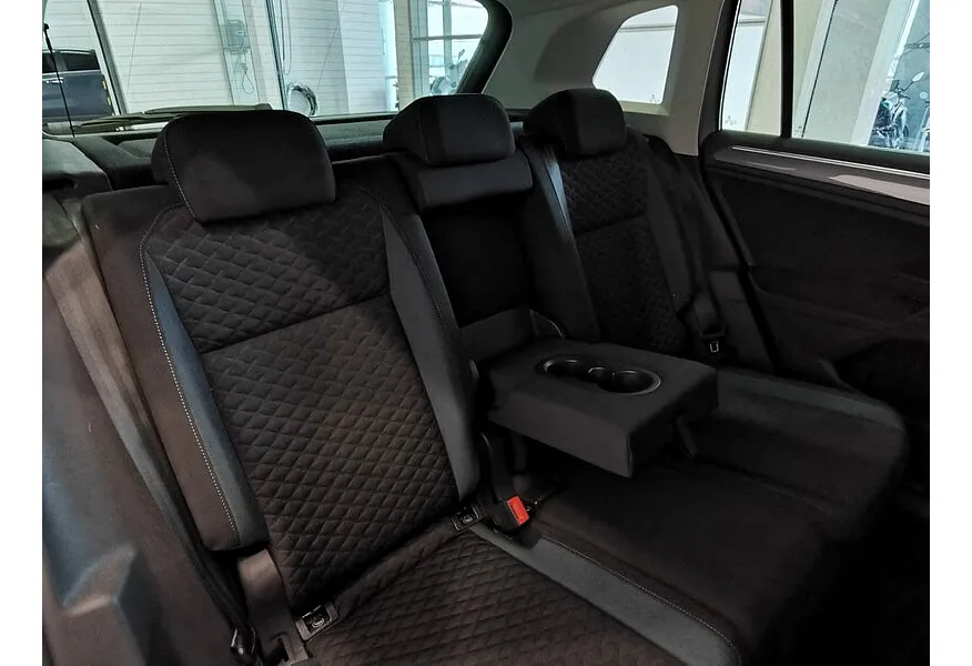 Volkswagen Tiguan 1.4 TSI 4Motion DSG (150 л.с.) Status Plus Бежевый в АВИЛОН. Слайд №17