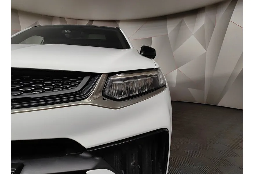 Geely Tugella 2.0 AT AWD (238 л.с.) Flagship Белый в АВИЛОН. Слайд №10