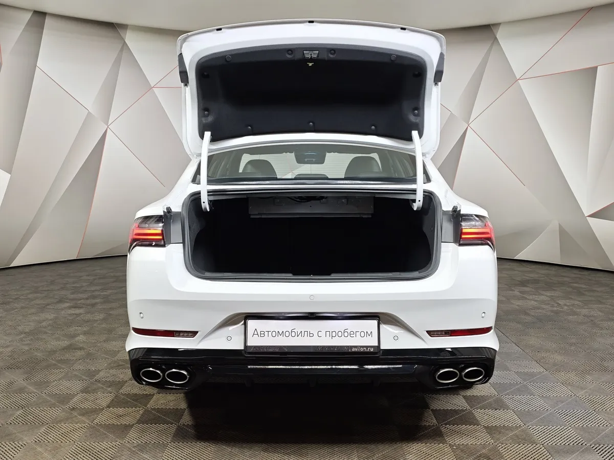 Geely Preface 2.0T 7DCT 2WD (200 л.с.) Flagship Белый в АВИЛОН. Слайд №12