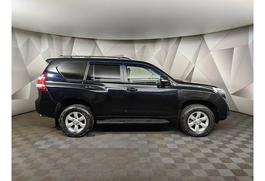 АВИЛОН - Toyota Land Cruiser Prado 2.8 D AT 4WD (5 мест) (177 л.с.) Комфорт Черный - slide 3