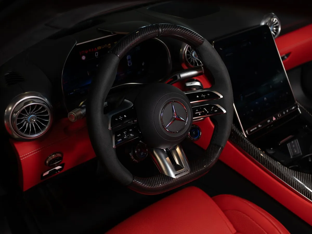 Mercedes-Benz AMG GT 43 4MATIC SPEEDSHIFT TCT 9G (367 л.с.) Черный в АВИЛОН. Слайд №9