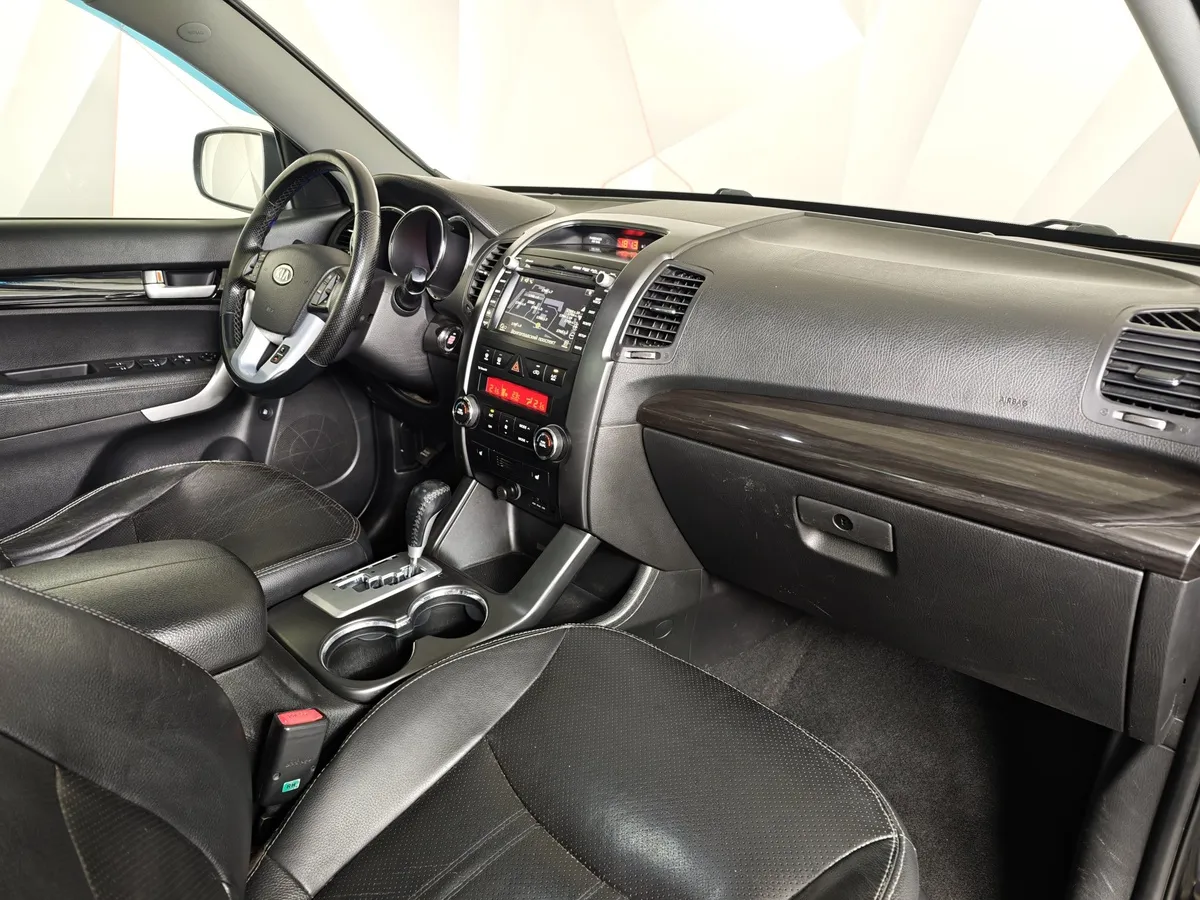 Kia Sorento 2.2 CRDi AT AWD (200 л.с.) Черный в АВИЛОН. Слайд №13