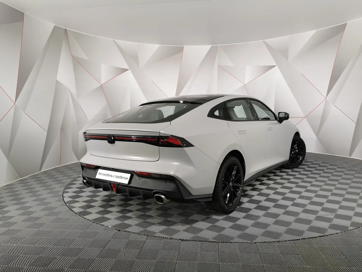 Changan UNI-V 1.5 AMT (181 л.с.) Tech Серый в АВИЛОН. Слайд №2
