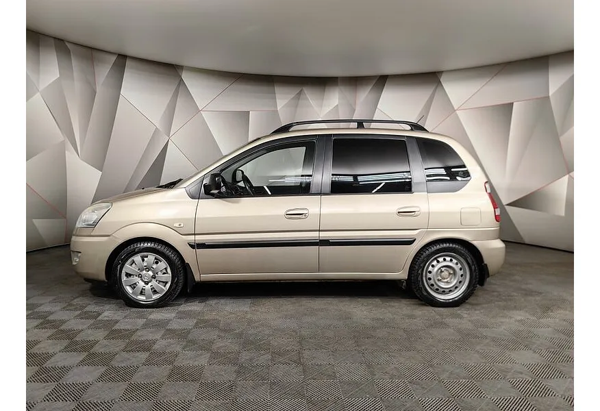 Hyundai Matrix 1.6 MT (103 л.с.) Бежевый в АВИЛОН. Слайд №5