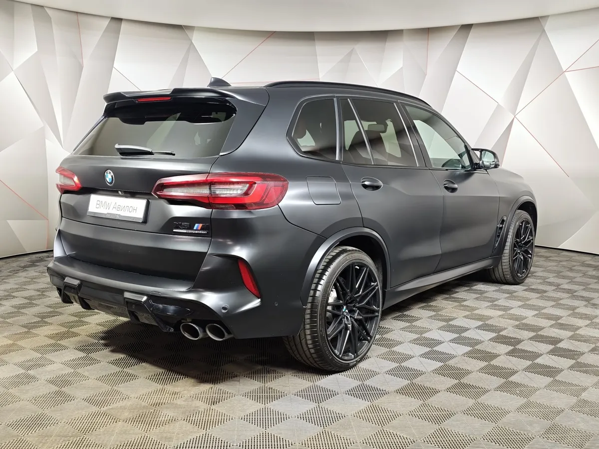 BMW X5 M 4.4 xDrive (625 л.с.) Competition Черный в АВИЛОН. Слайд №2