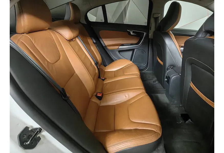 АВИЛОН - Volvo S60 1.6 T3 Turbo Powershift (150 л.с.) Momentum Белый - slide 10