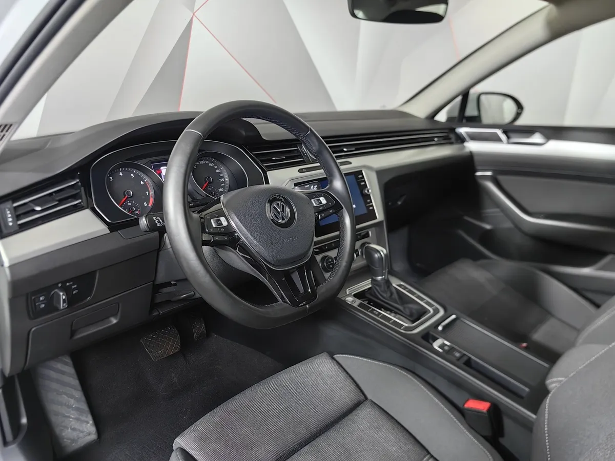 Volkswagen Passat 1.4 TSI BlueMotion DSG (150 л.с.) Comfortline Белый в АВИЛОН. Слайд №19