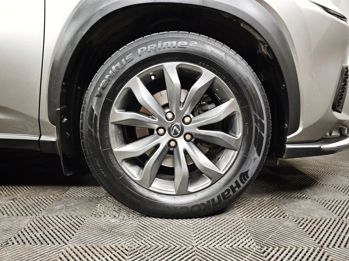 Lexus NX 300 AT AWD (238 л.с.) Серый в АВИЛОН. Слайд №9 Lexus NX 300 AT AWD (238 л.с.) Серый в АВИЛОН. Слайд №9