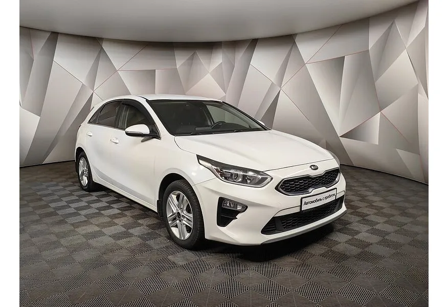 Kia Ceed 1.6 AT (129 л.с.) Classic Белый в АВИЛОН. Слайд №3