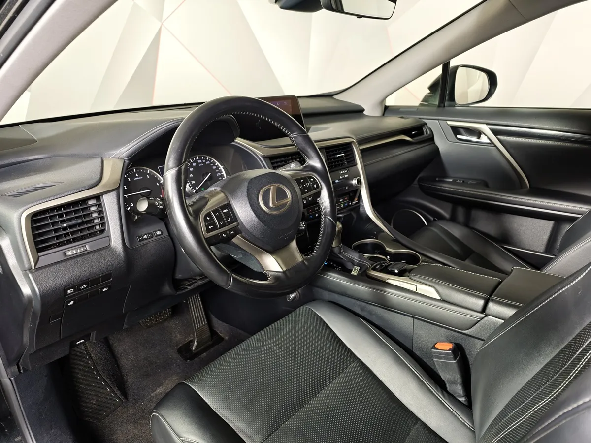 Lexus RX 350 AT AWD (300 л.с.) Executive Черный в АВИЛОН. Слайд №19