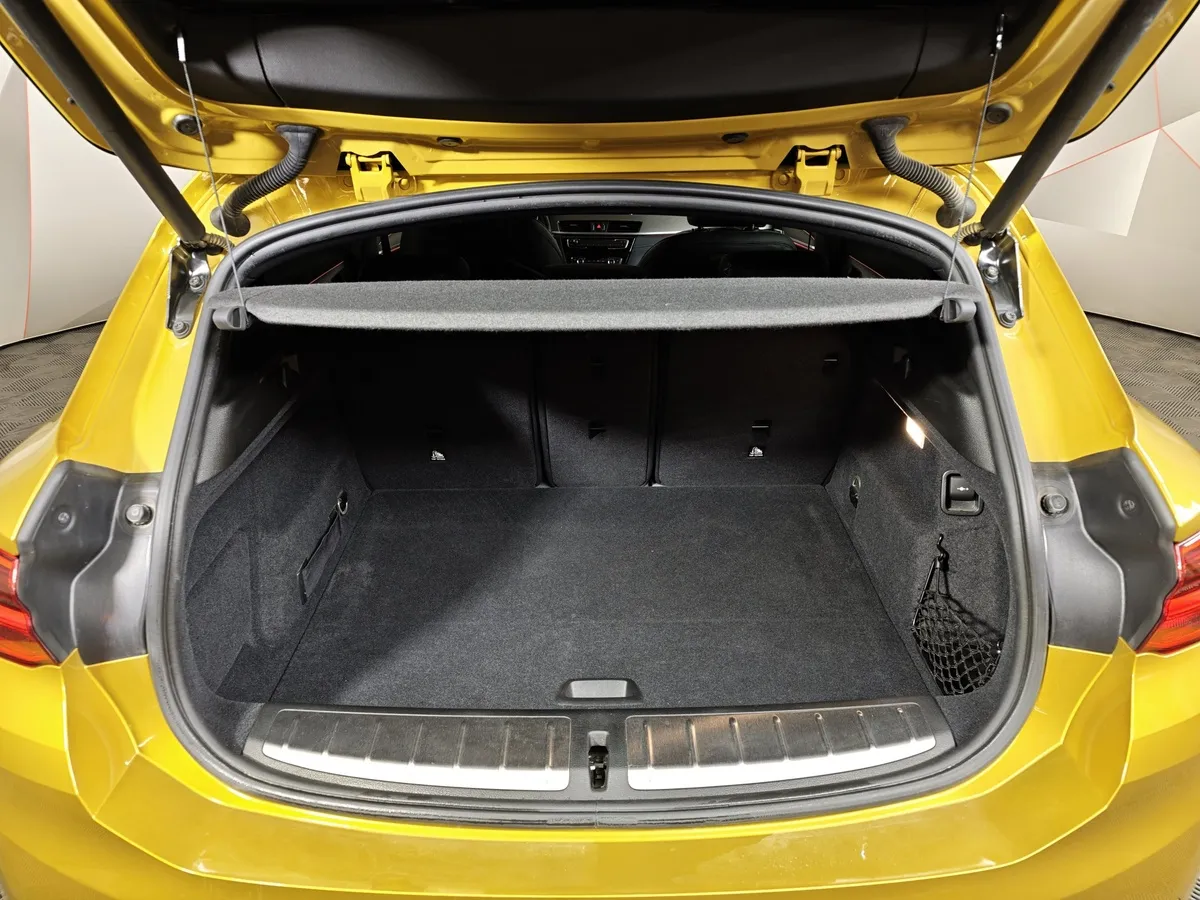 BMW X2 20i xDrive AT (192 л.с.) M Sport Золотой в АВИЛОН. Слайд №9