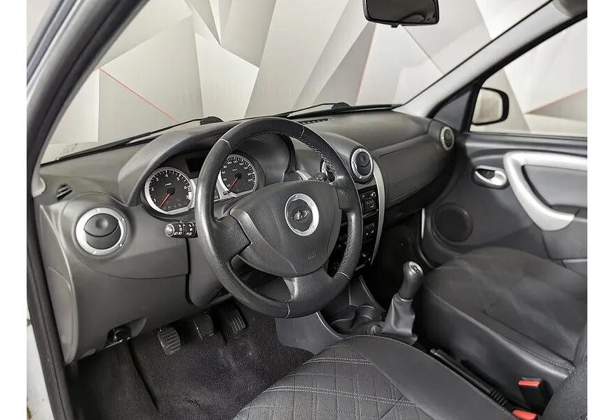 ВАЗ (Lada) Largus 1.6 MT 16 кл (5 мест) (106 л.с.) KS045-52-X00 Luxe Белый в АВИЛОН. Слайд №18