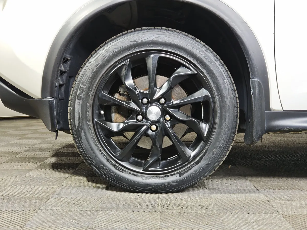 Nissan Juke 1.6 turbo CVT AWD (190 л.с.) Белый в АВИЛОН. Слайд №9