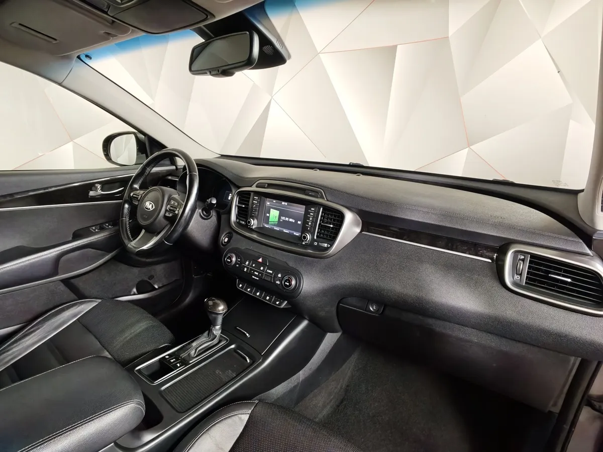 Kia Sorento 2.2 CRDi AT AWD (200 л.с.) Серый в АВИЛОН. Слайд №13