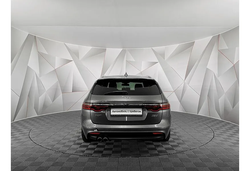 Jaguar XF 2.0 D AT AWD (240 л.с.) SE Серый в АВИЛОН. Слайд №8