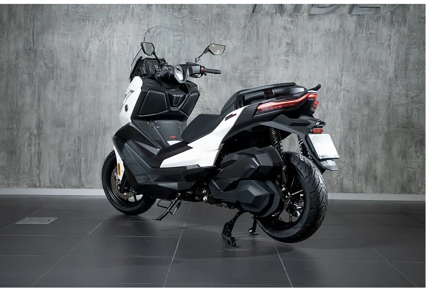 АВИЛОН - VOGE SR4 Max 350 см³ (28 л.с.) (28) 350 Белый - slide 6