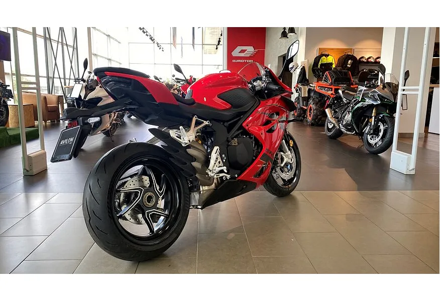 LIVE. Слайд №8