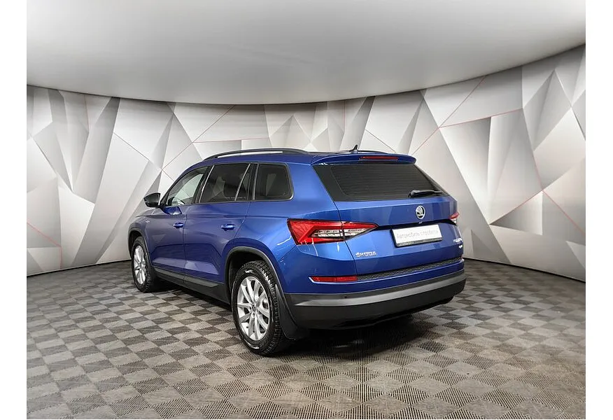Skoda Kodiaq 2.0 TSI DSG 4X4 (180 л.с.) Синий в АВИЛОН. Слайд №4