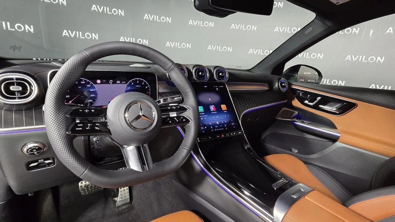 Mercedes-Benz GLC 300 4MATIC 9G-TRONIC (258 л.с.) Черный в АВИЛОН. Слайд №9