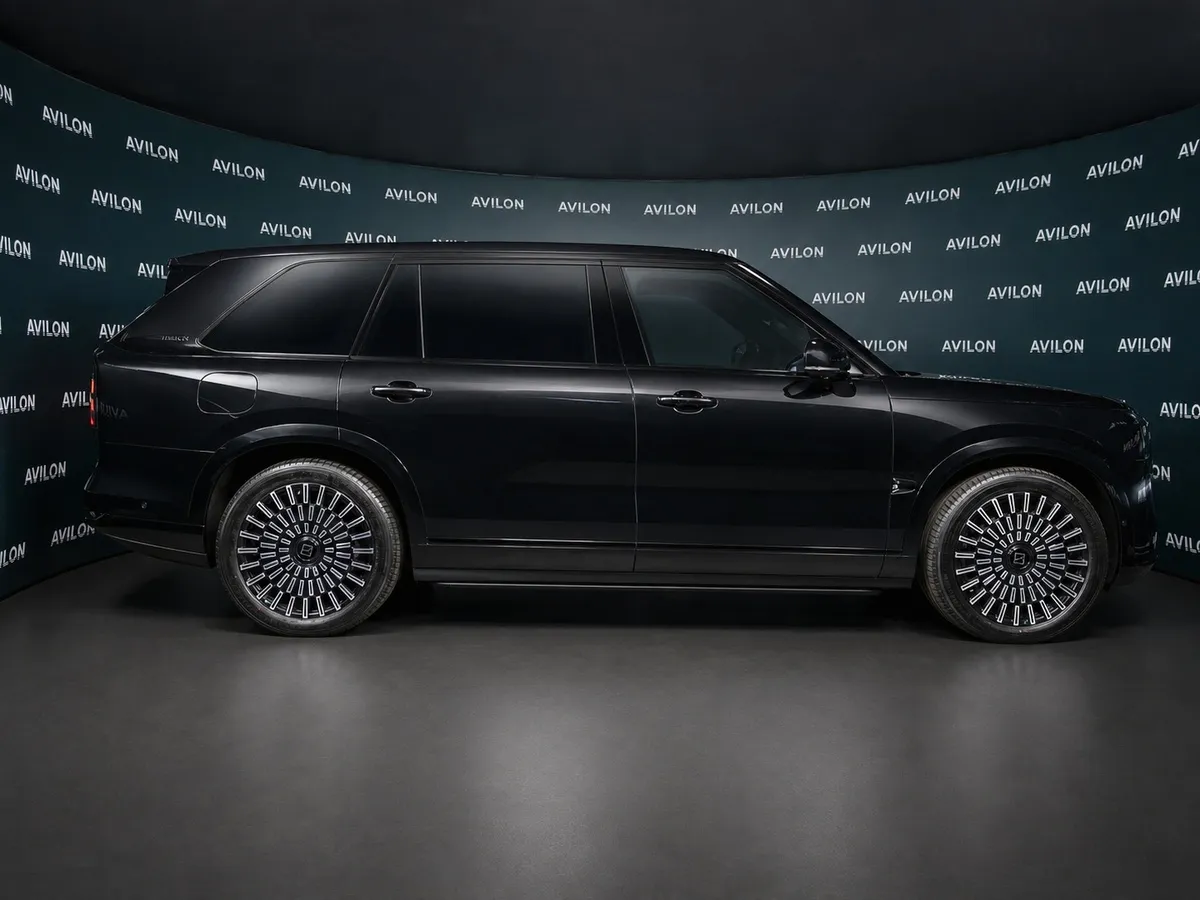 Zeekr 9X 2.0h AT 4WD (1177 л.с.) Max Черный в АВИЛОН. Слайд №4