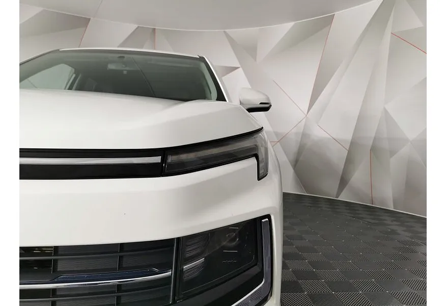 LIVE. Слайд №18