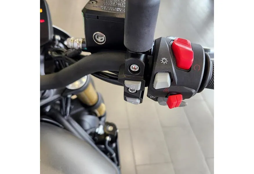 LIVE. Слайд №12