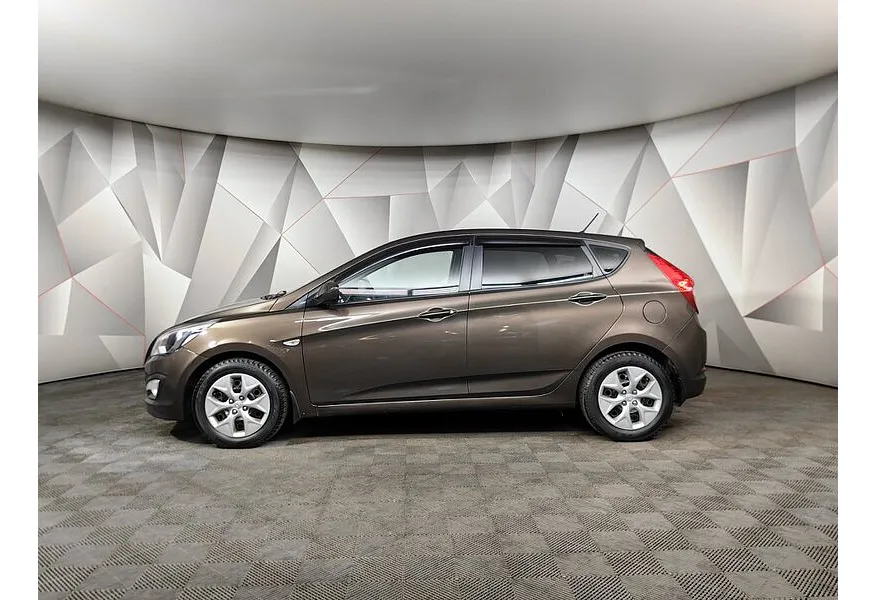 Hyundai Solaris 1.4 AT (107 л.с.) Comfort Коричневый в АВИЛОН. Слайд №5