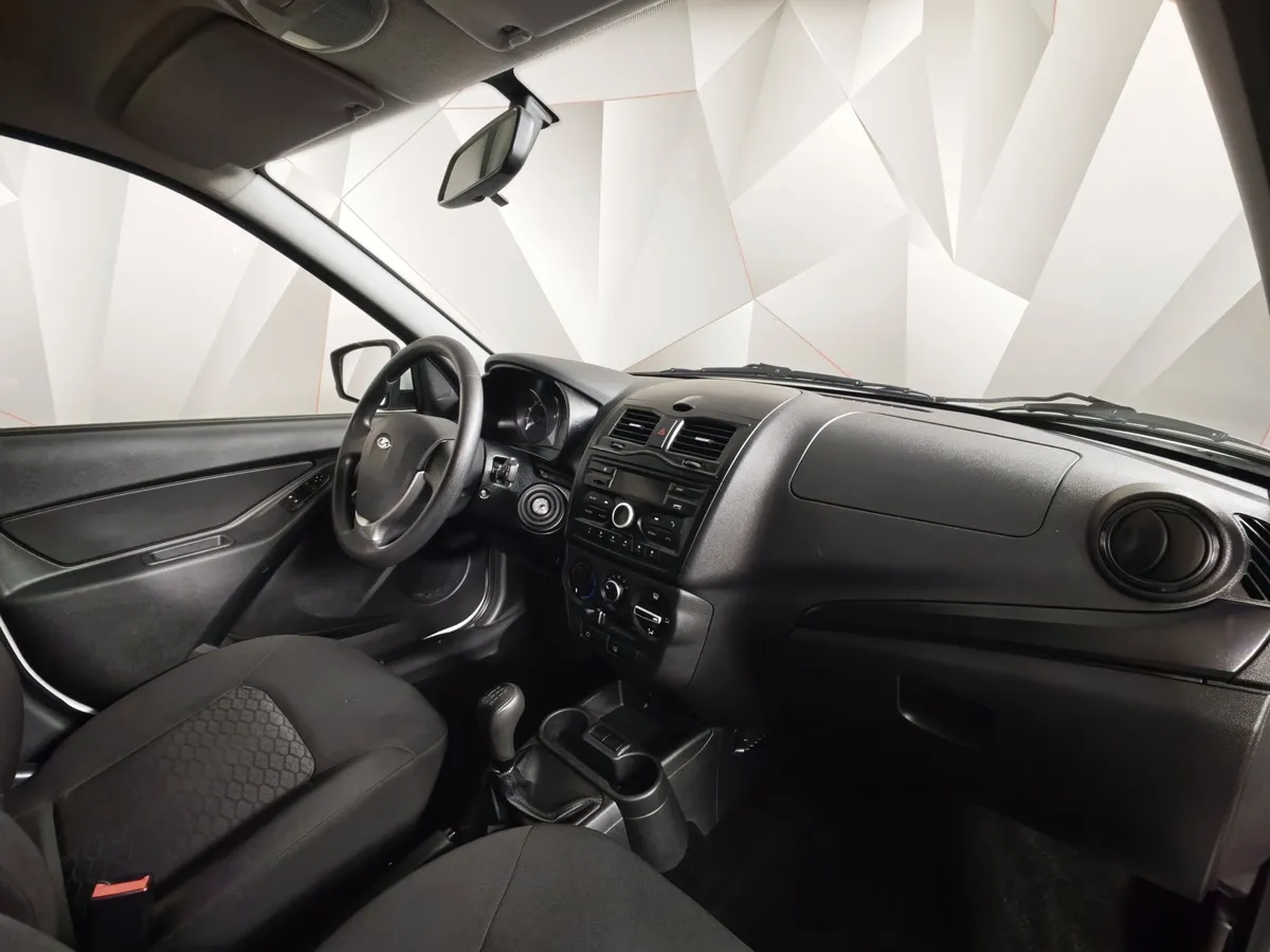 ВАЗ (Lada) Granta 1.6 MT 8кл (87 л.с.) Белый в АВИЛОН. Слайд №11